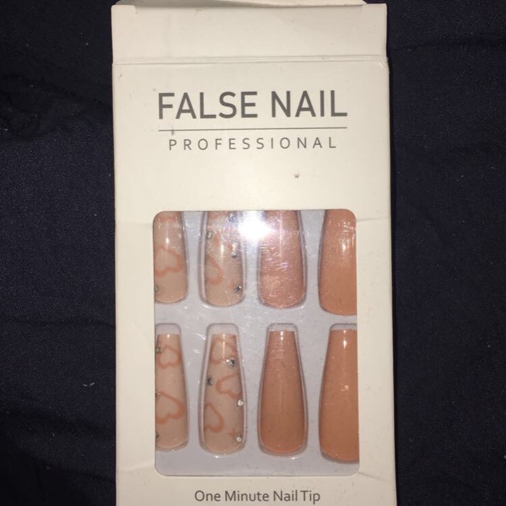 press on acrylic nails